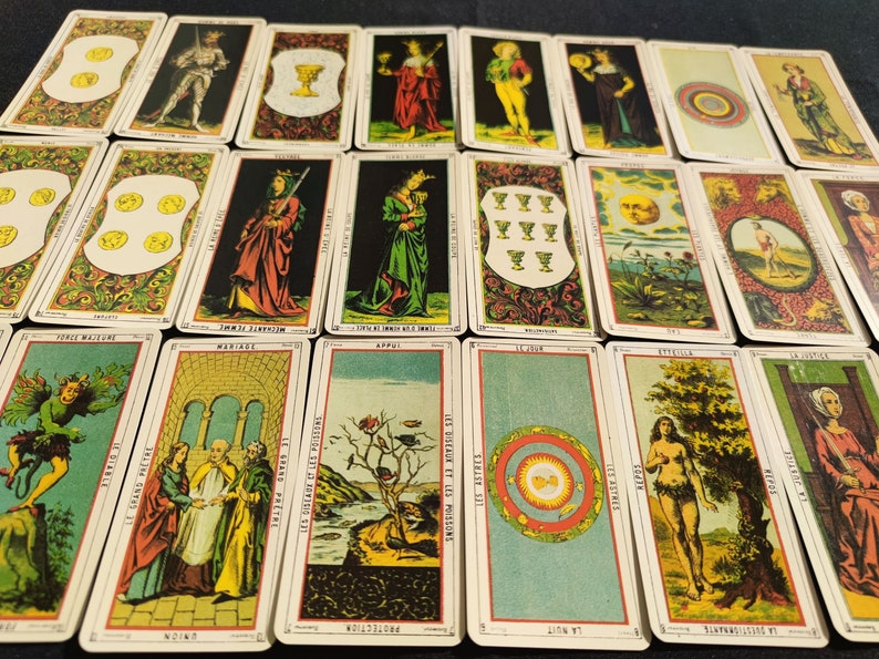Tarot Médiéval Étteilla – Reproduction Rare 78 Cartes – Jeu Divinatoire Ancien & Livret Français