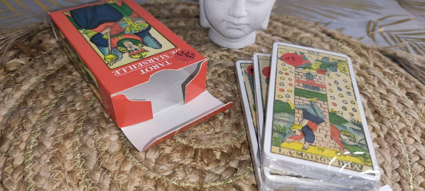 Tarot of Marseilles 2002 - Lo Scarabeo-gift-divination-cartomancy-clairvoyance-fortune telling- tarot deck-esotericism-prediction
