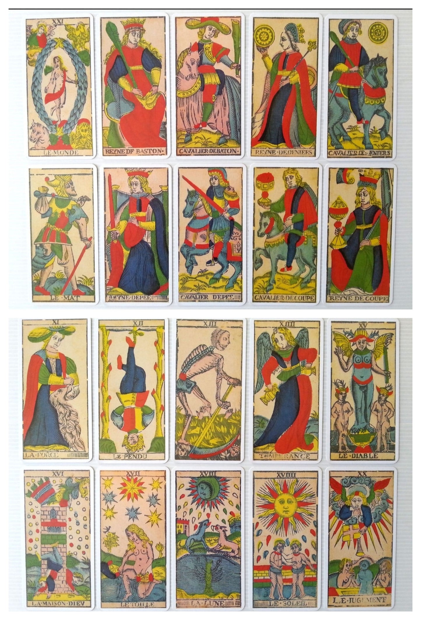 Tarot of Marseilles 2002 - Lo Scarabeo-gift-divination-cartomancy-clairvoyance-fortune telling- tarot deck-esotericism-prediction