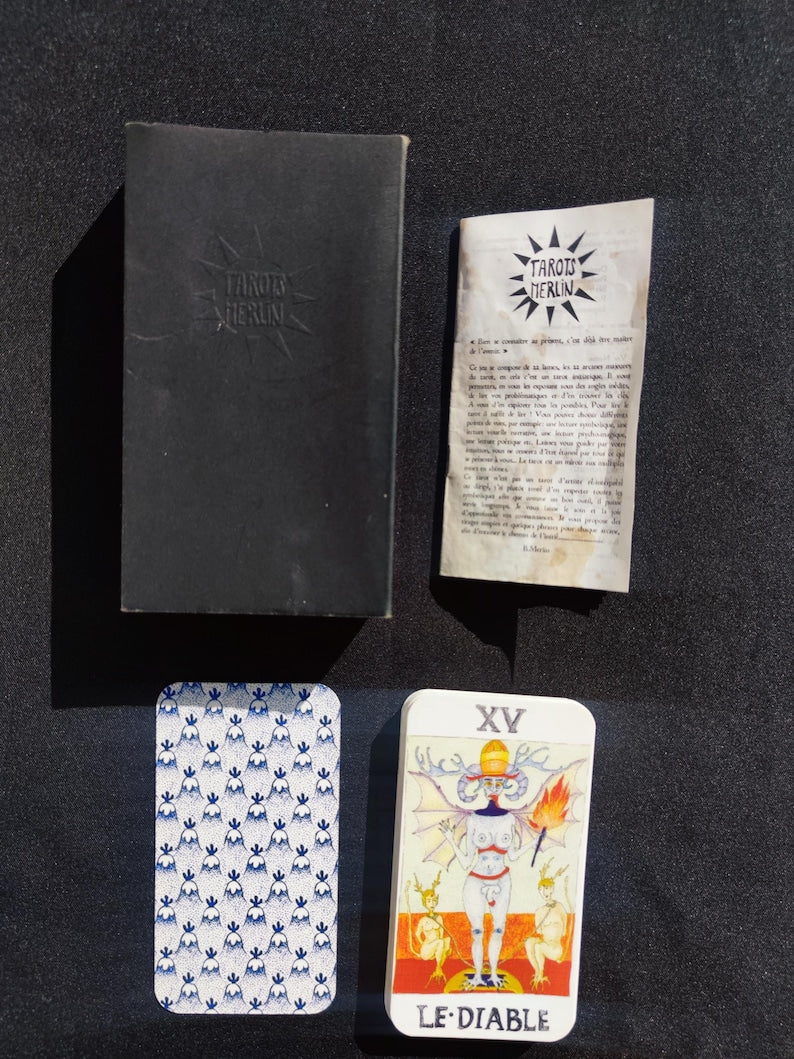 Coffret complet du Tarot Merlin 2016 en sérigraphie artisanale, édition limitée à 120 exemplaires numérotés.